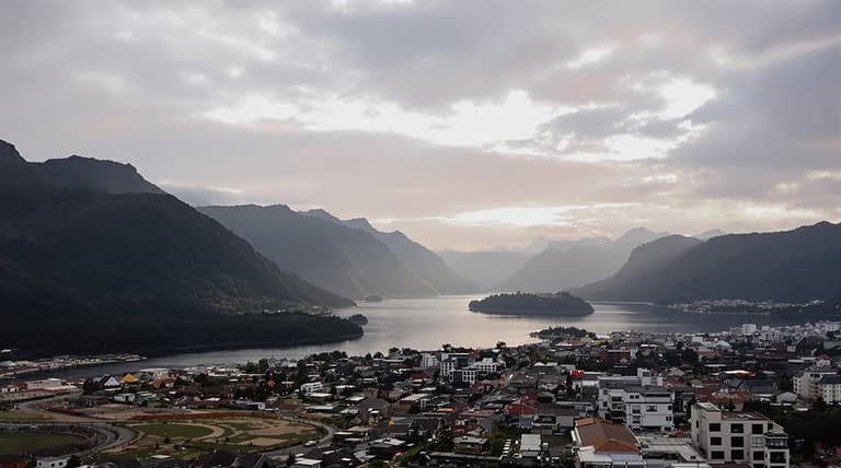 5 Ways to Get Mortgage Approval Without Canadian Credit History